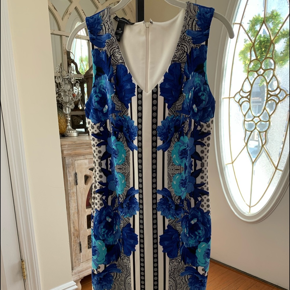 Dress - Picture 2 of 3